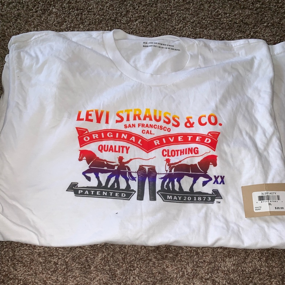 Levi shirt